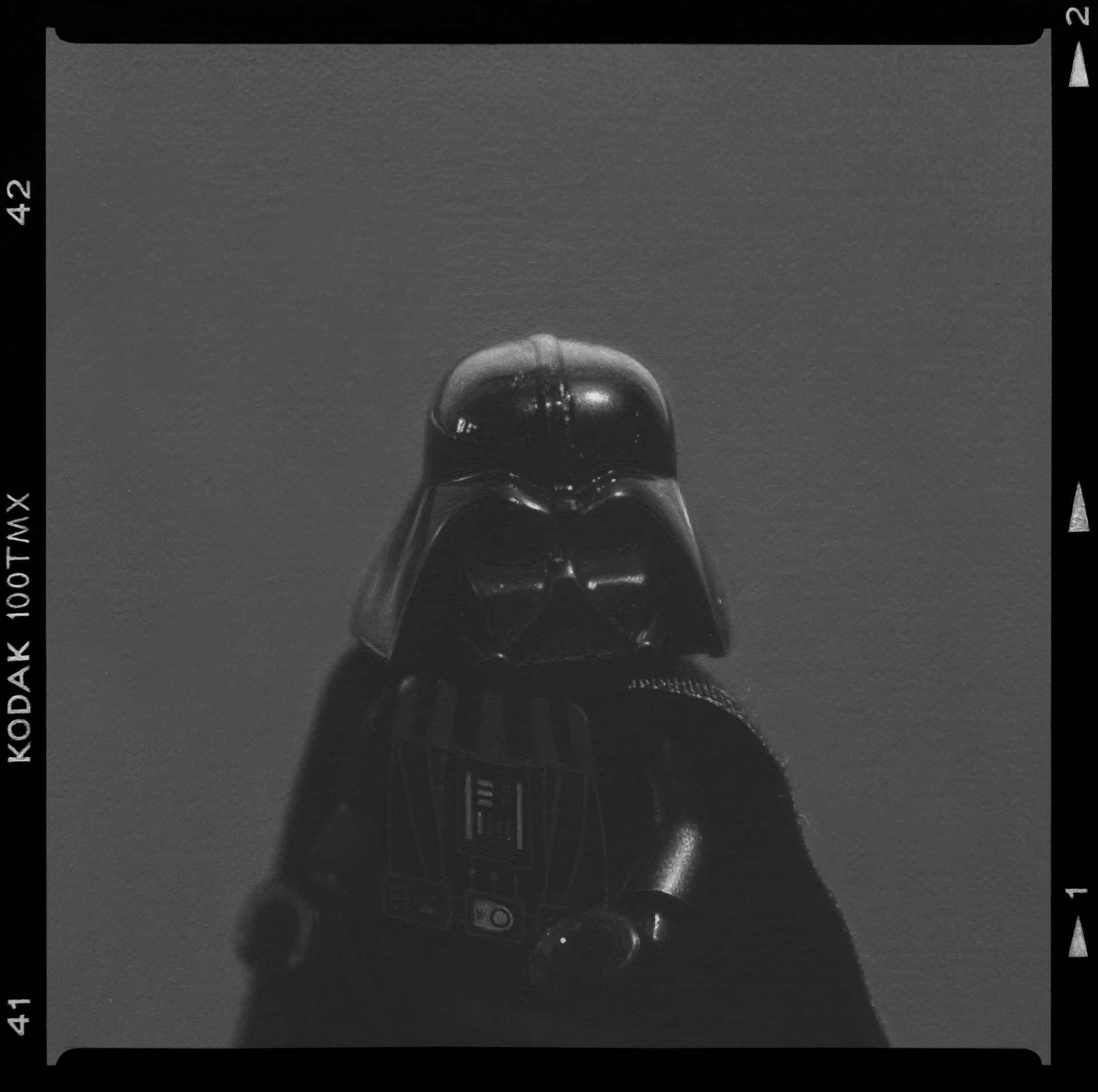 Lego Darth Vader, Kodak 100TMX, huile sur toile, 10 x 10 cm, 2017