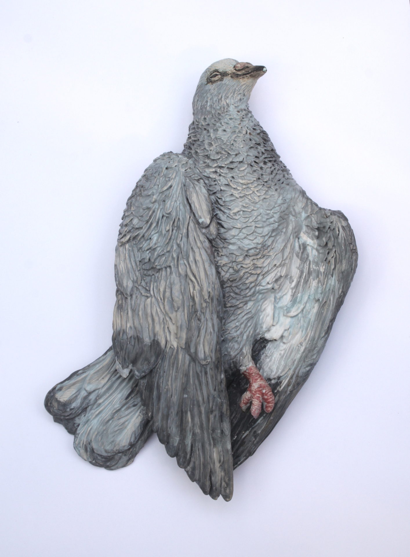 Oiseau, céramique et terre de faïence émaillée, 40 x 21 x 5 cm, 2019, Collection privée